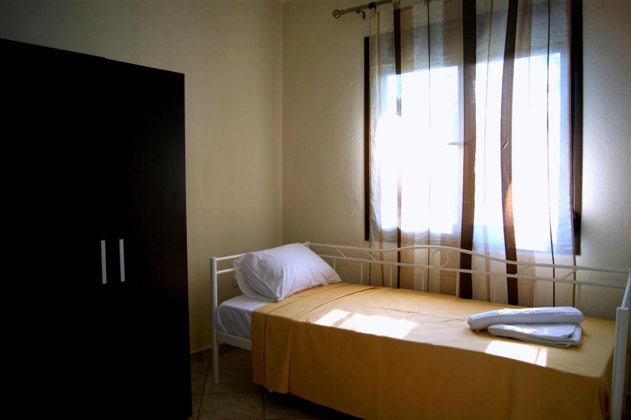 Simplicity At Iris Accommodation Psakoudia Pokój zdjęcie