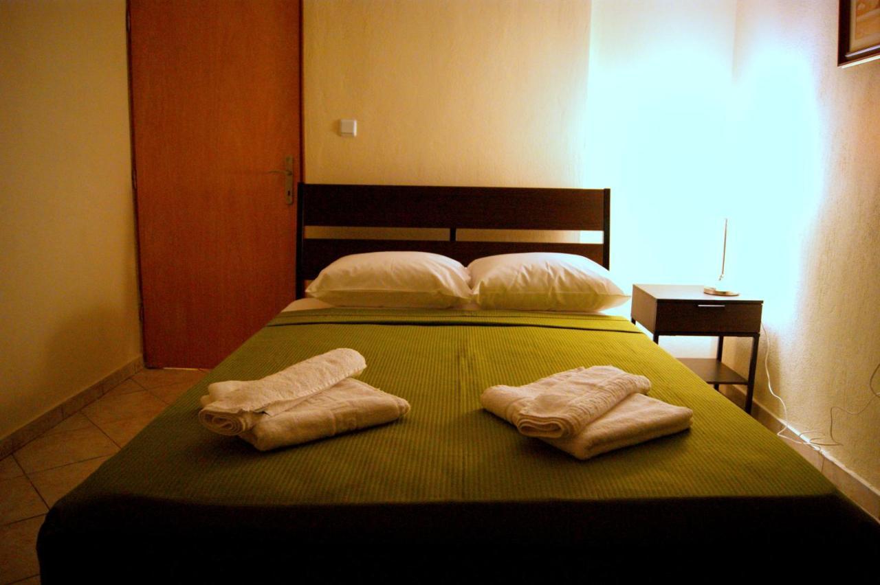 Simplicity At Iris Accommodation Psakoudia Pokój zdjęcie